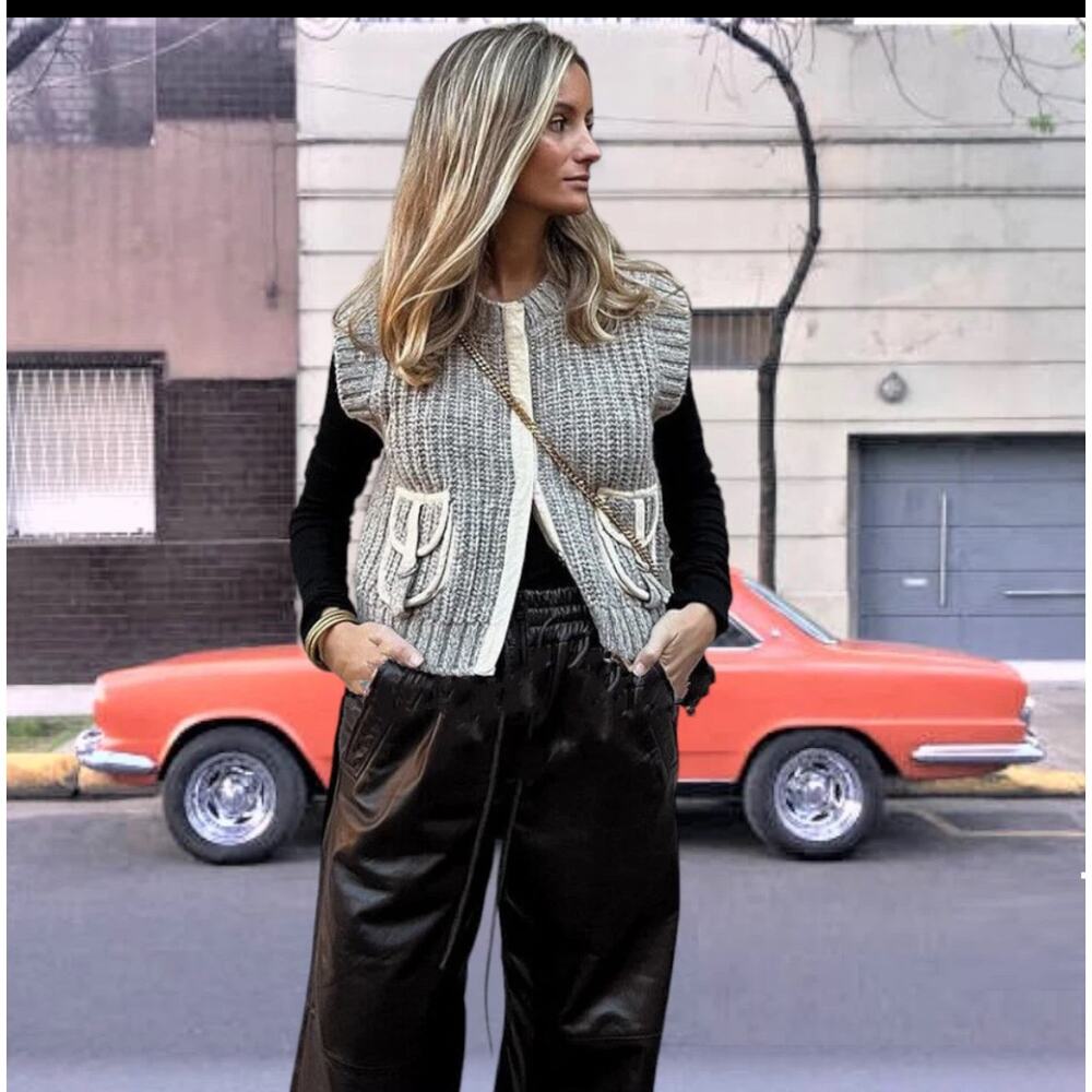 Zara NWT Beautiful Beige Marl Gray Knit Vest W/ Utility Pockets Size Small